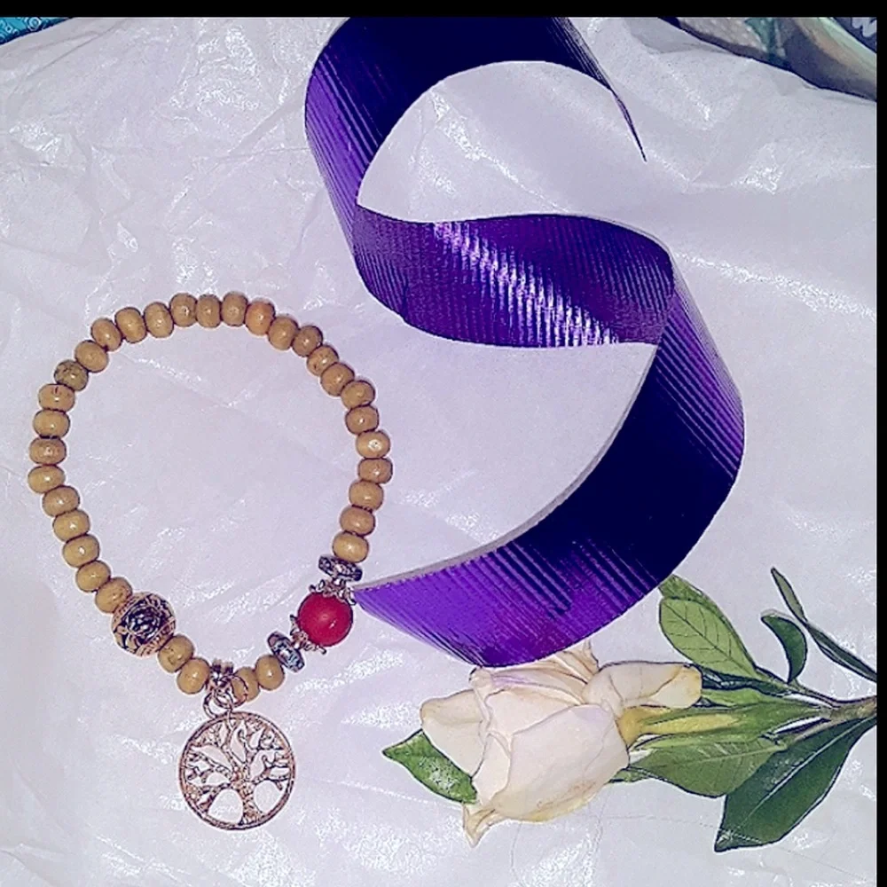 Tree of Life Bracelet Wooden Beads with Gold Tree of Life Charm adjustable NEW
